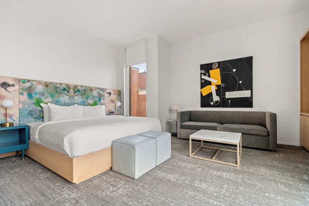 Premier Room, 1 King Bed