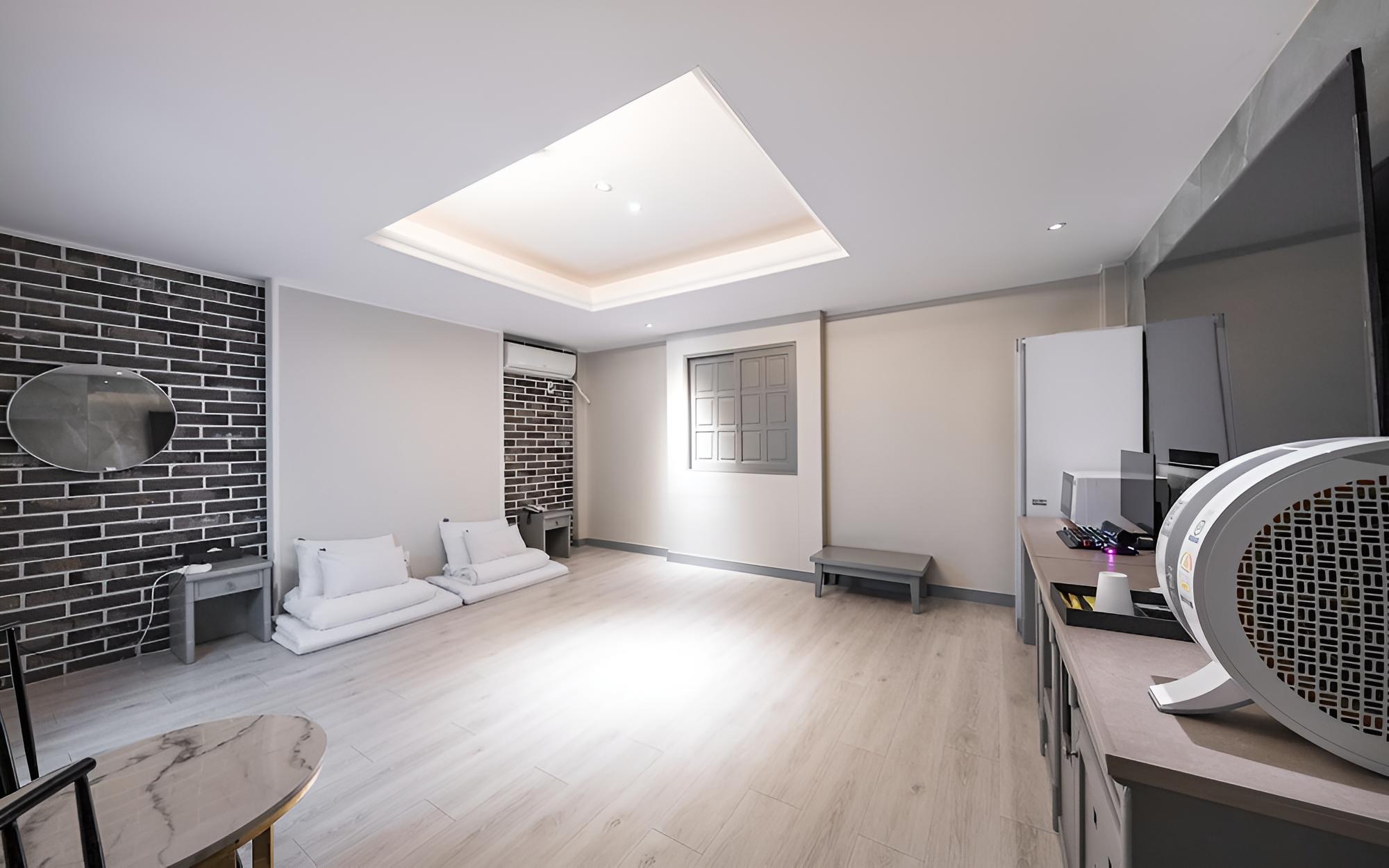 Room (Ondol) - Photo 1