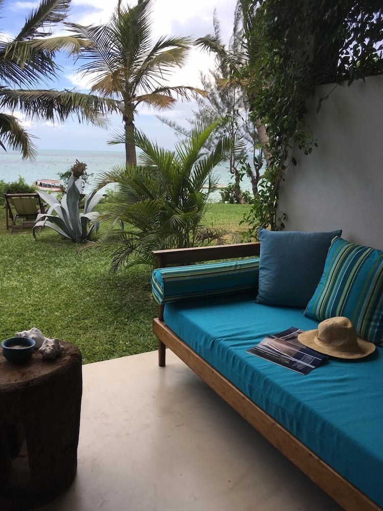 Deluxe Double or Twin Room, Ocean View, Ground Floor photo 3