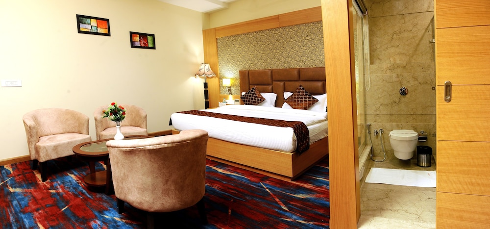 Executive Room, 1 Double Bed, City View - Photo 3