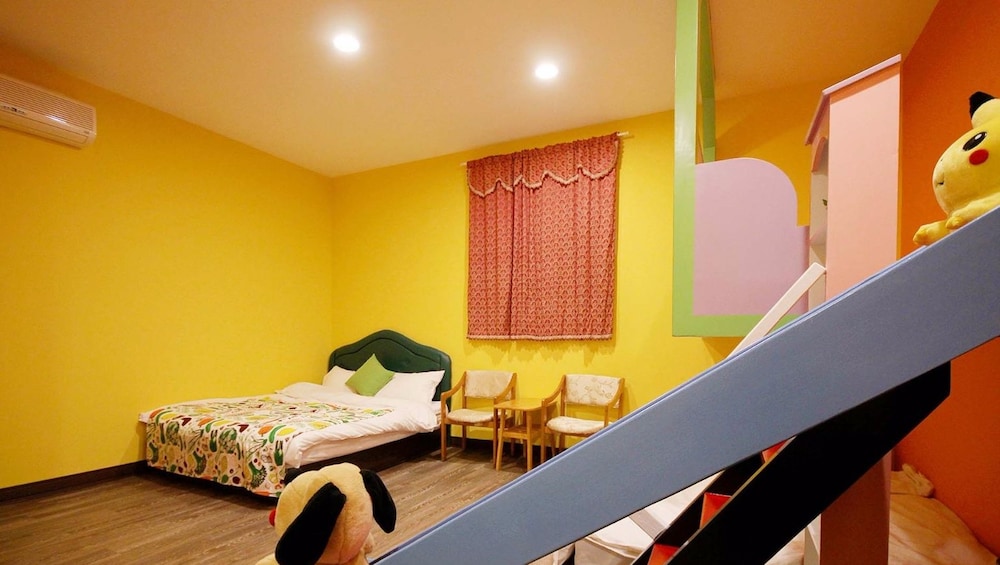 Family Room photo 2