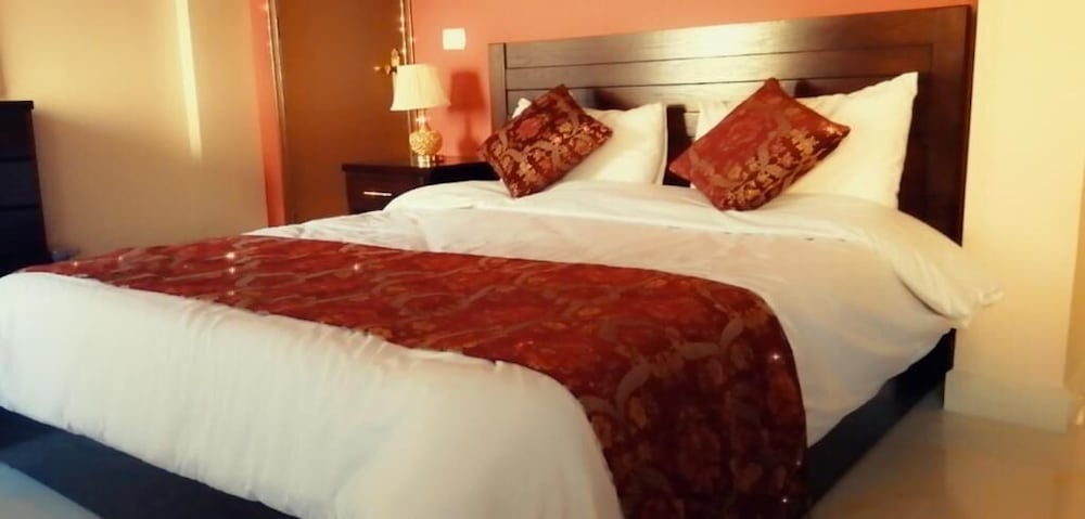 Deluxe Double or Twin Room, City View photo 3