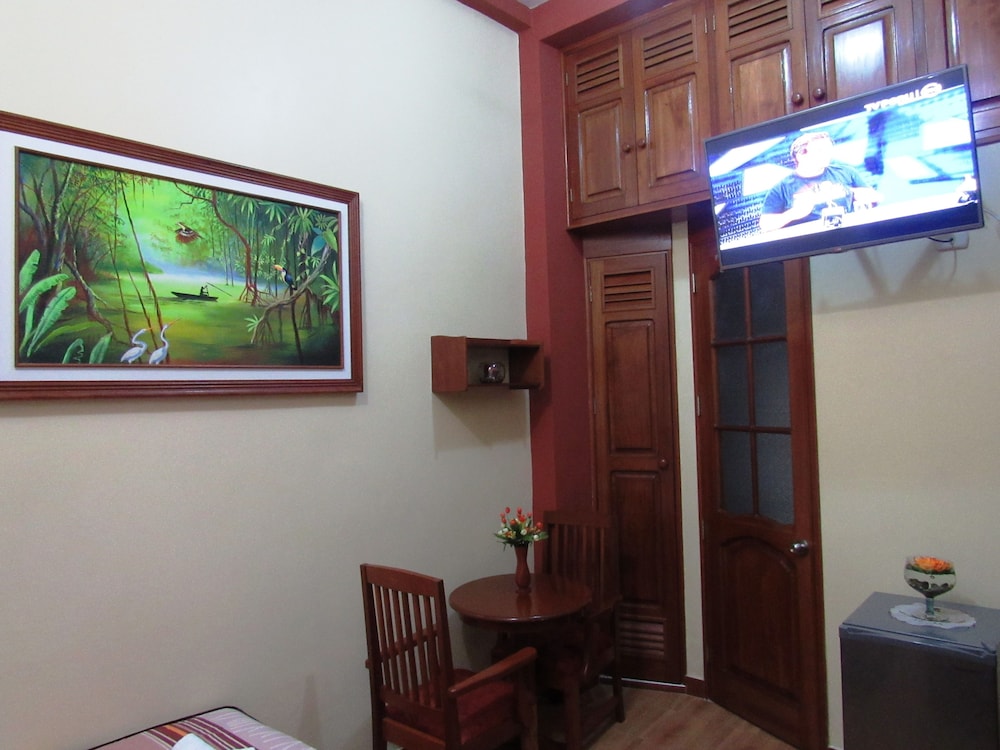 Executive Room, 1 Queen Bed photo 2