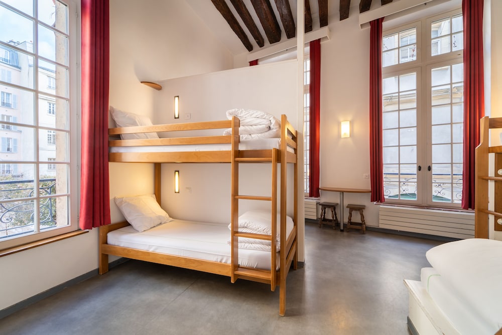 Shared Dormitory, Women only, Shared Bathroom (1bed in 10people dormitory, shared WC) photo 1