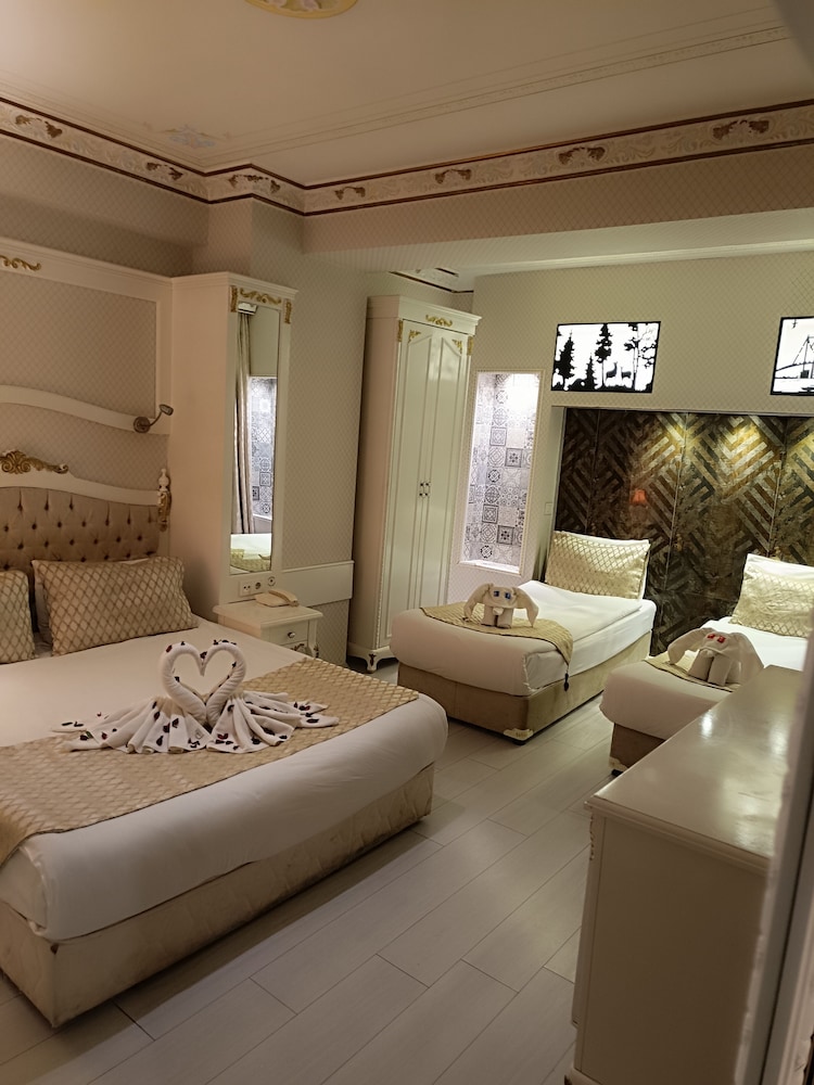 Economy Quadruple Room photo 3