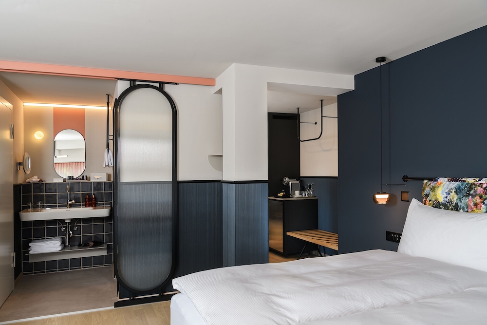 Superior Double Room - Photo 3