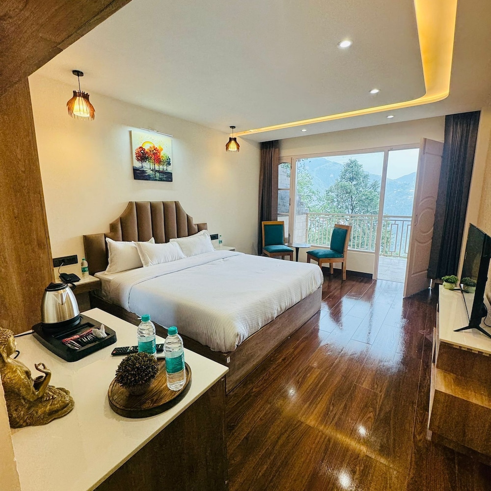 Mountain View Super Deluxe Room with Balcony