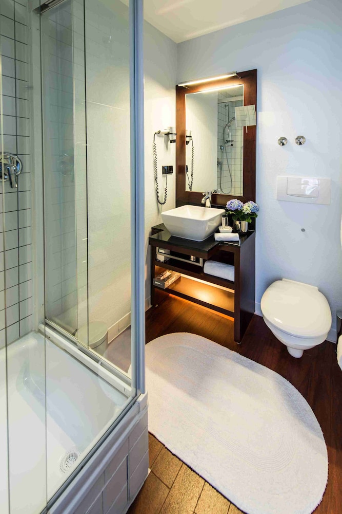 Standard Double or Twin Room - Photo 3