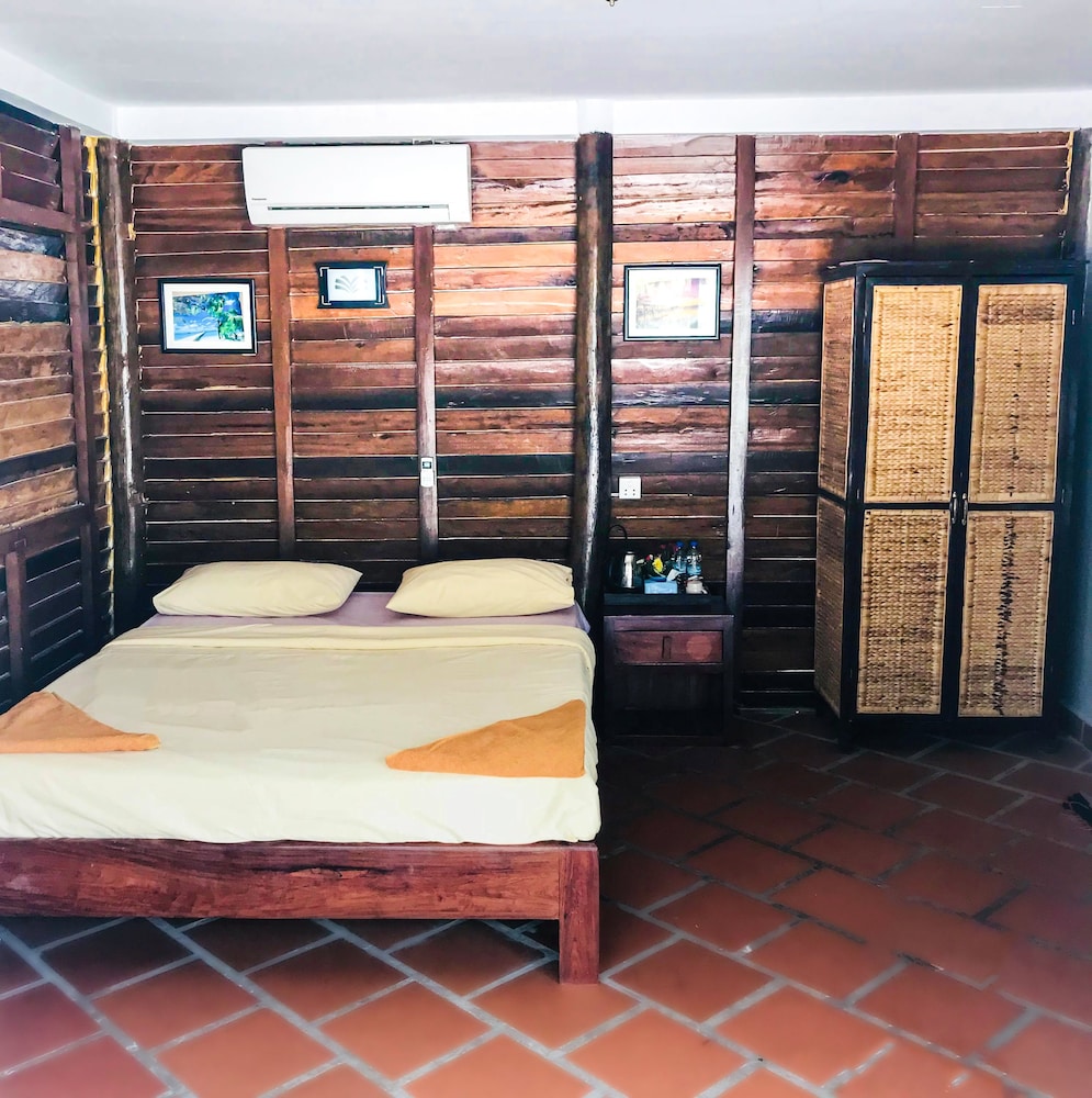 Standard Bungalow, 1 Queen Bed photo 1
