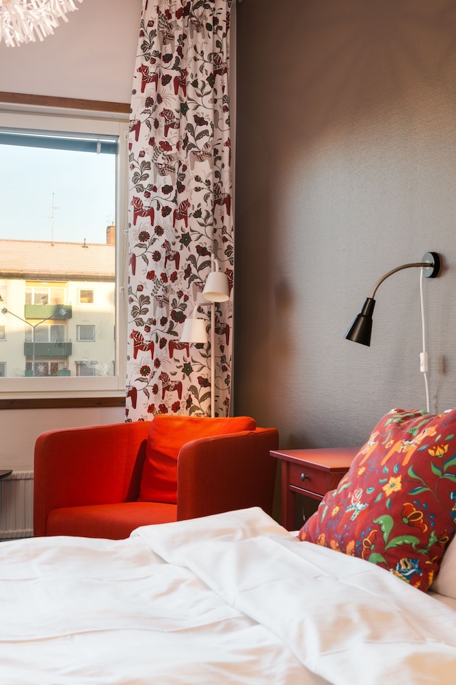 Standard Double Room - Photo 10