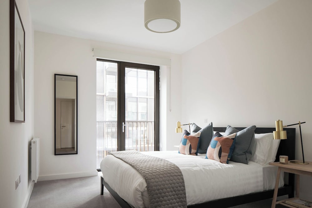One Bedroom Apartment