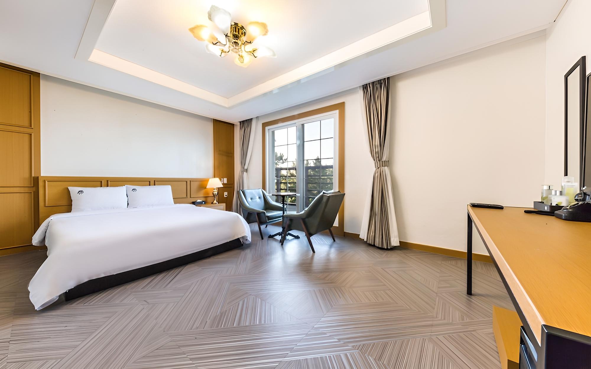 Room (Deluxe room) - Photo 1