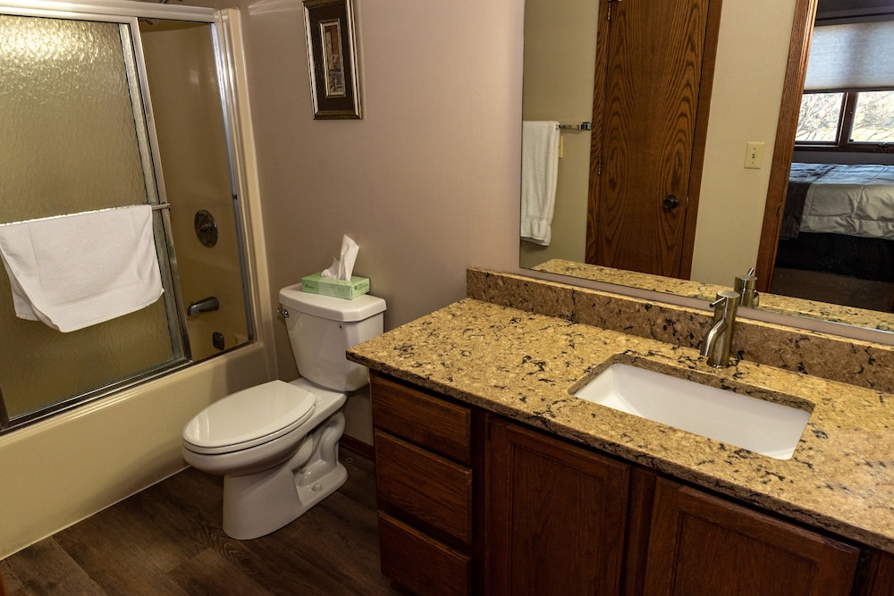 Executive Suite, Ensuite, Golf View (Townhouse 210) photo 3