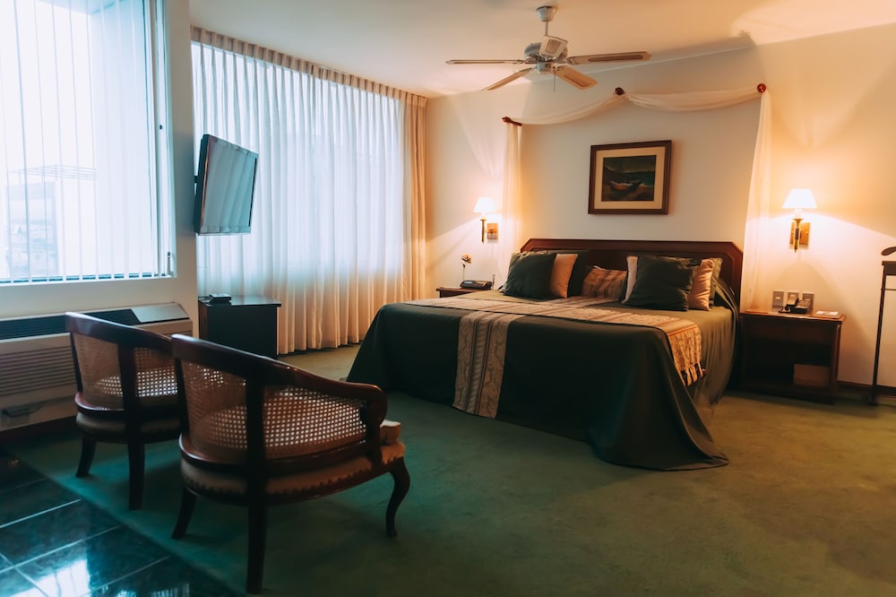 Luxury Suite photo 1