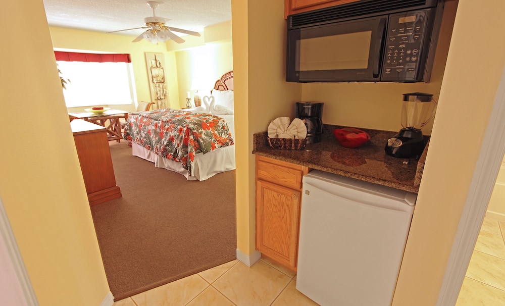 Signature Room, 1 King Bed photo 3