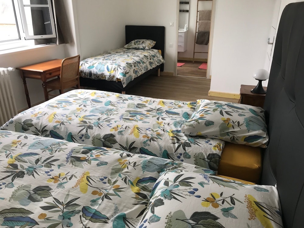 Triple Room - Photo 1