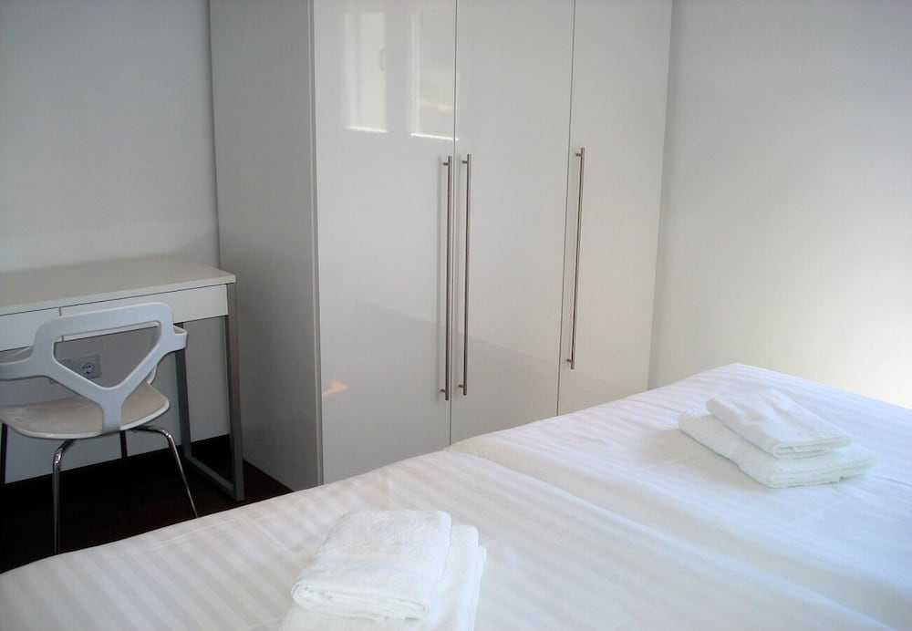 Apartment (Neven - economic apartment close to s) photo 3