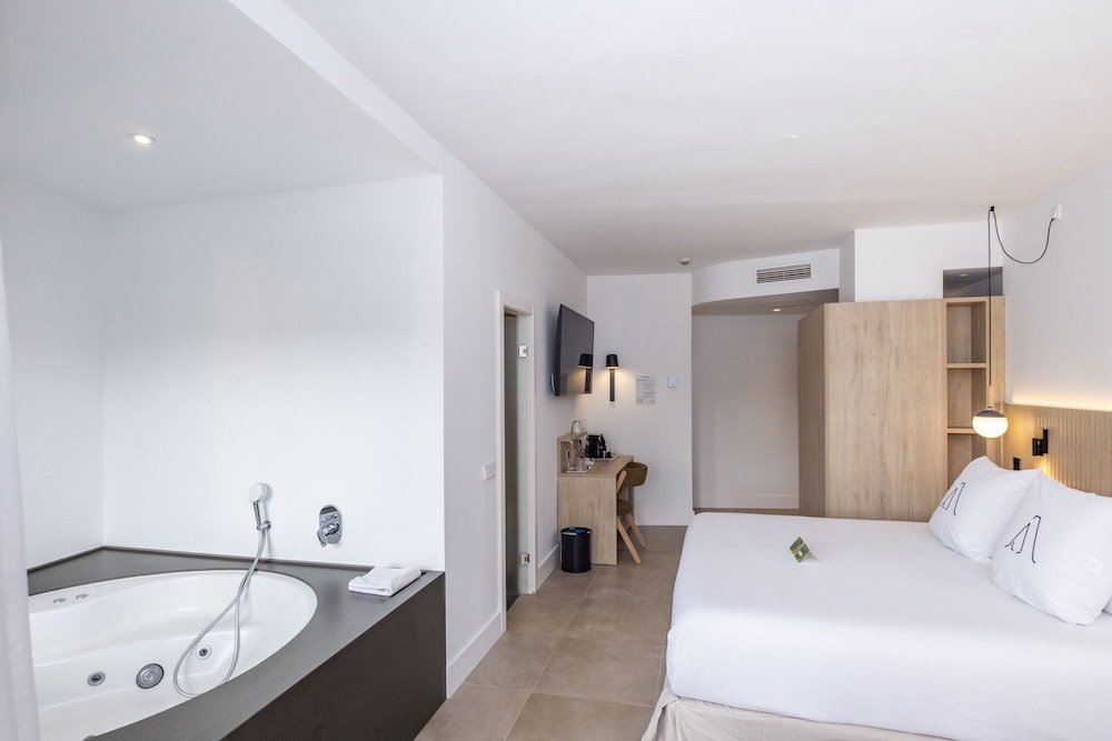Premium Double Room, Hot Tub, Sea View Premium Double Room, Hot Tub, Sea View