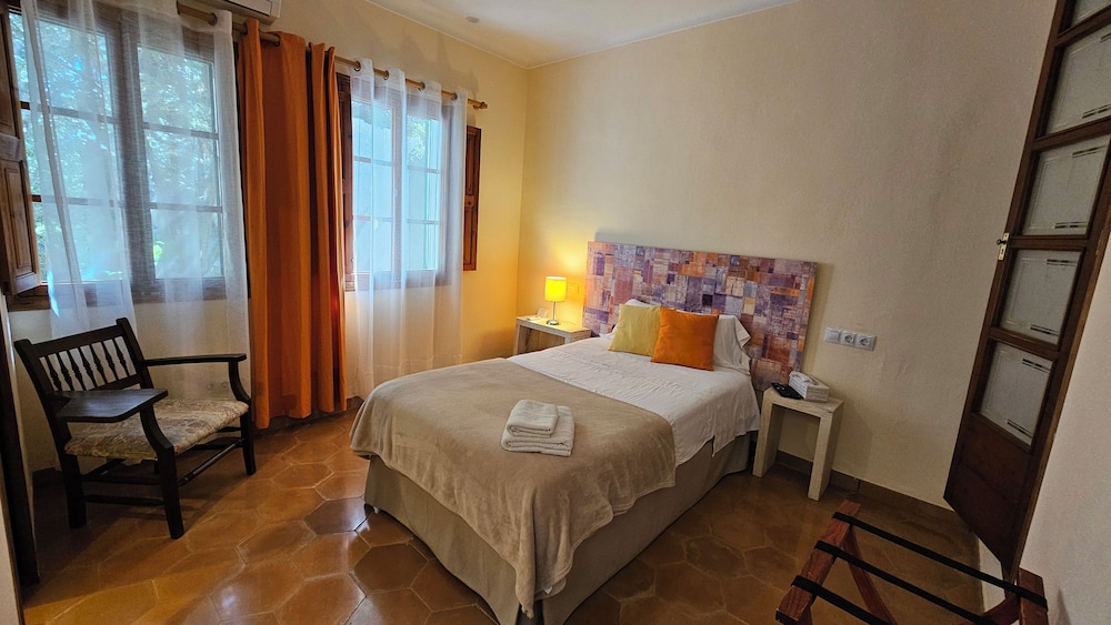 Standard Single Room, Garden View photo 3