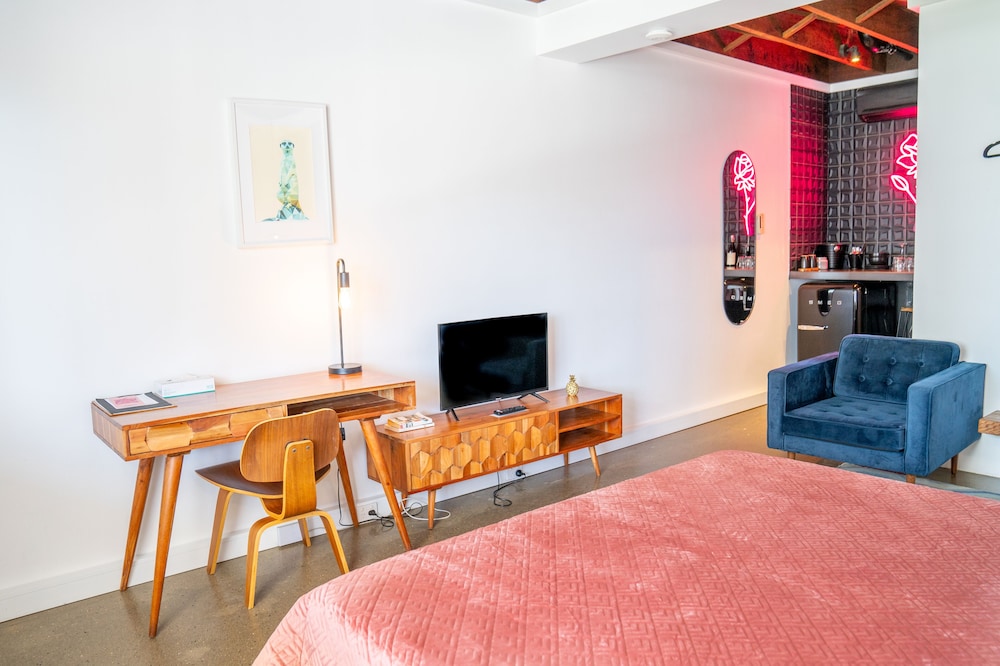 Superior King Room - Photo 4