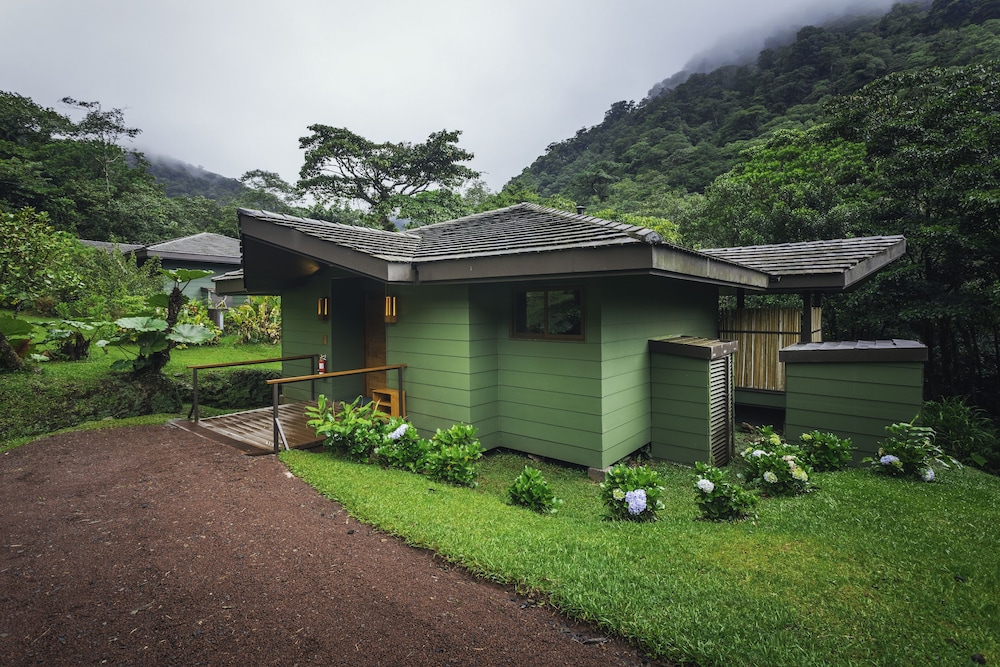 2 Bedroom Suite