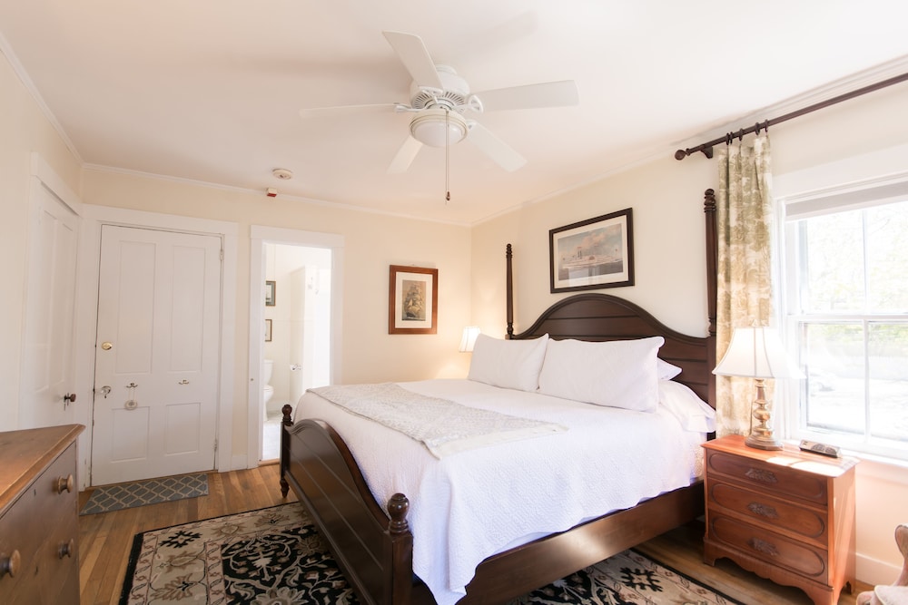 Room photo 2