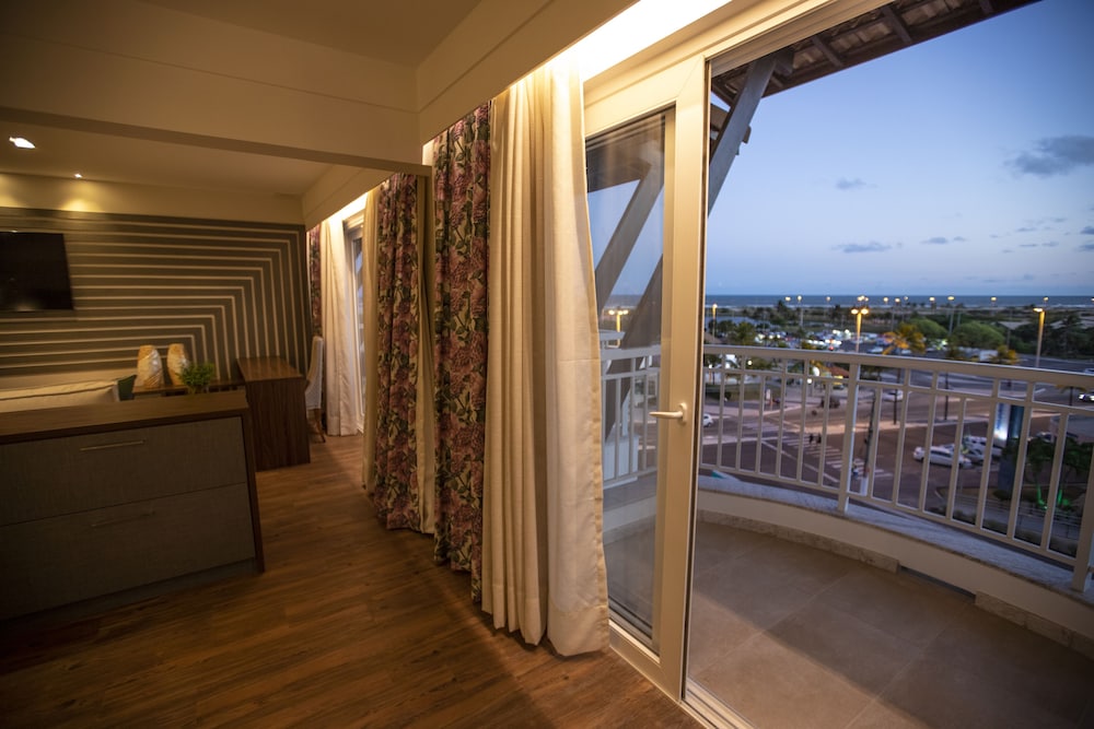South Diamond Semi Presidential Suite