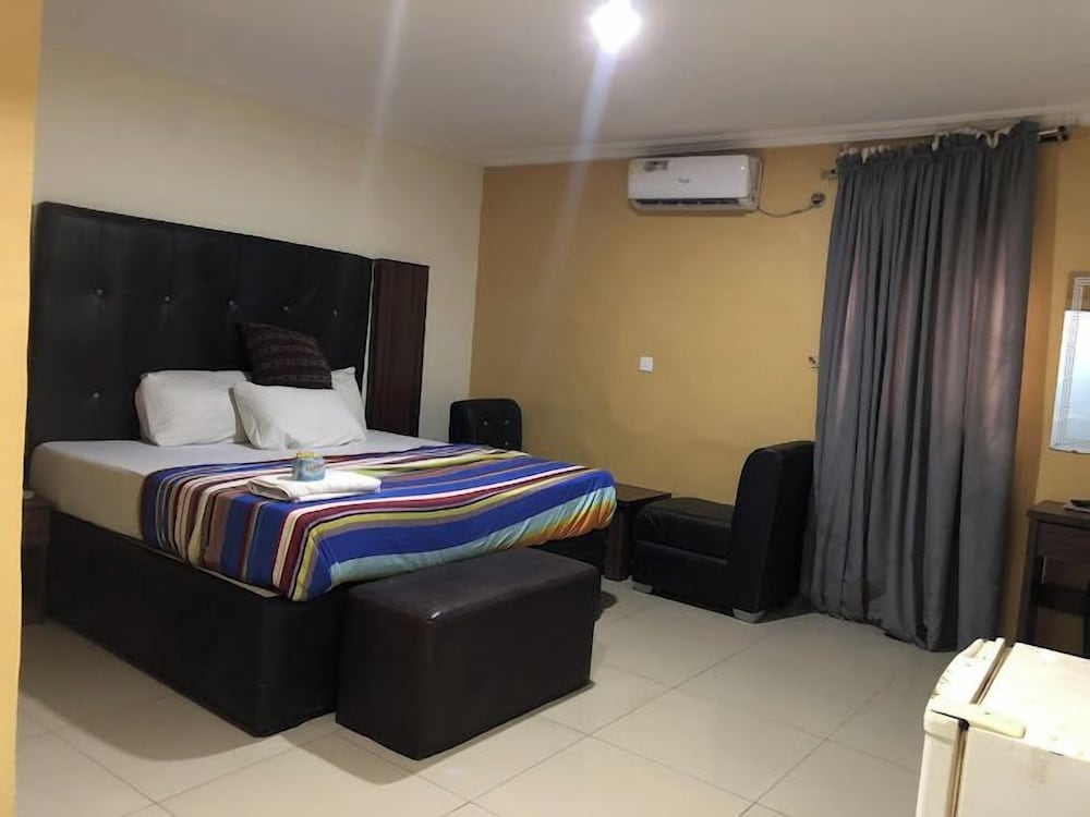 Deluxe Room, Balcony, City View photo 1