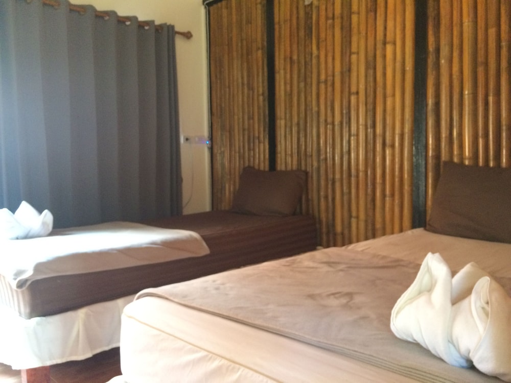 Family Quadruple Room, 2 Bedrooms photo 2