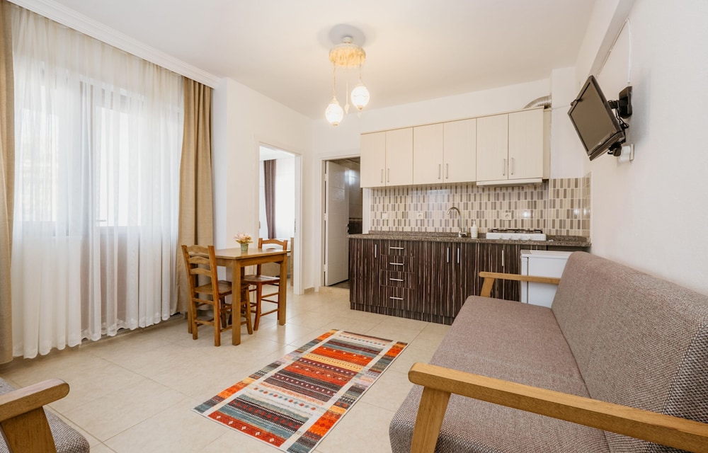 Family Suite, Garden View, Ground Floor photo 1