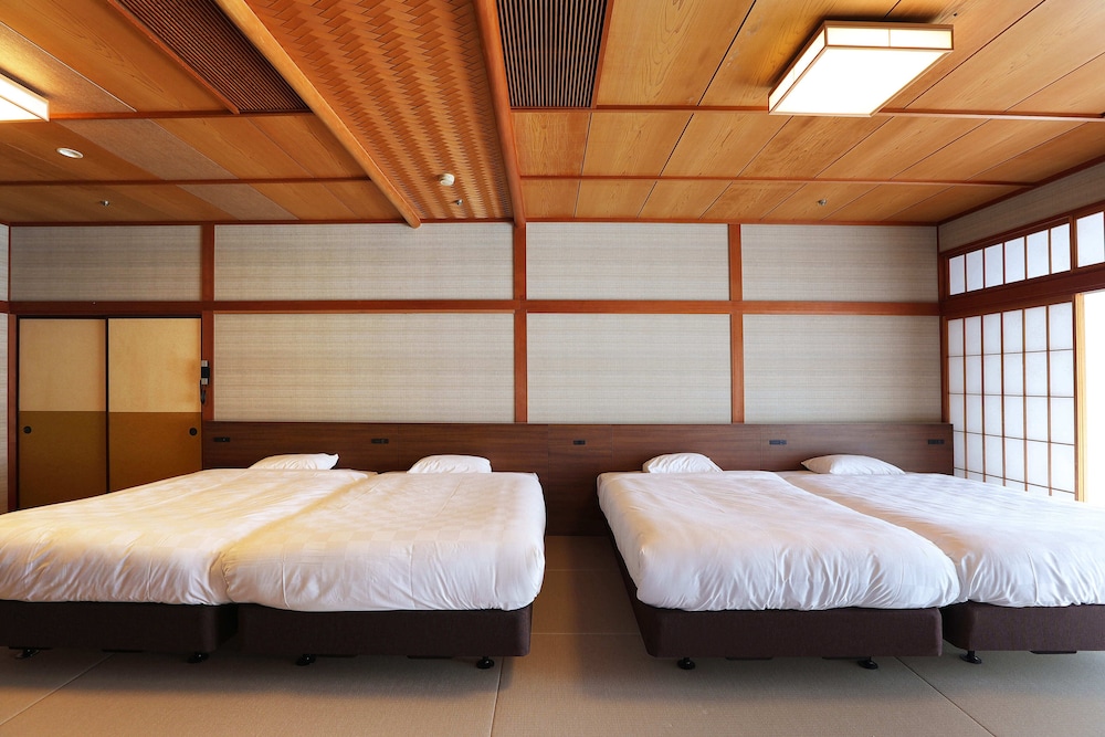 Japanese Modern Quadruple Room, Non Smoking (No bathtub)