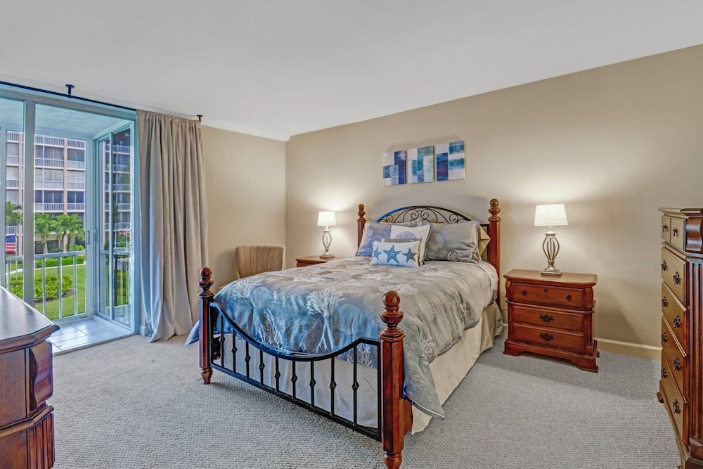 Condo (7150 Estero Blvd 205)
