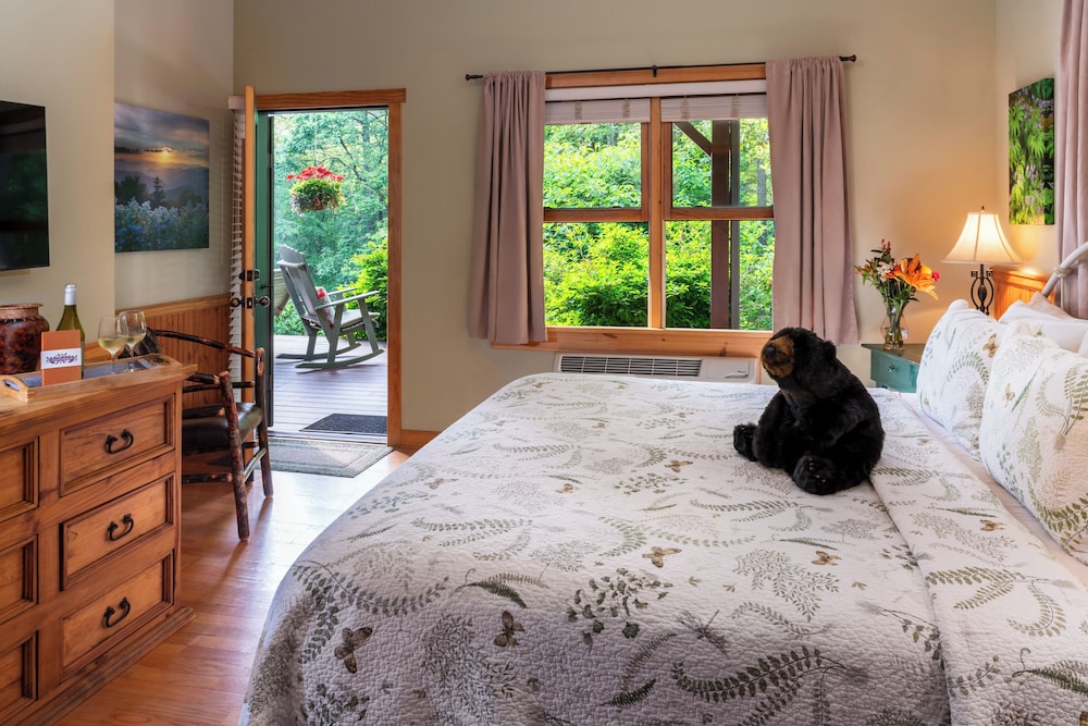 Fern Room, Private Bathroom