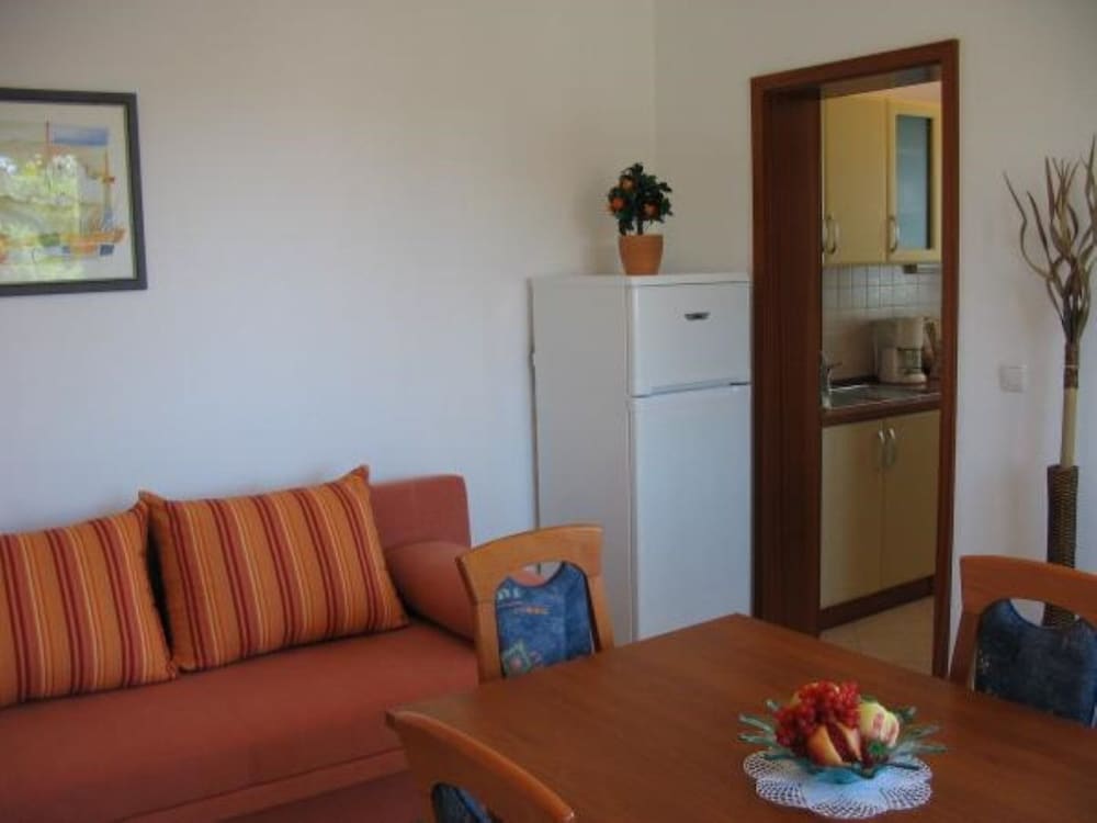 Apartment (Josip - free parking and BBQ - A2(2+1)