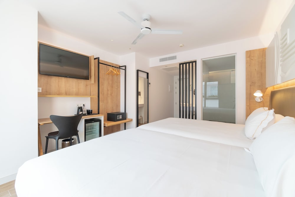 Superior Double Room - Photo 3