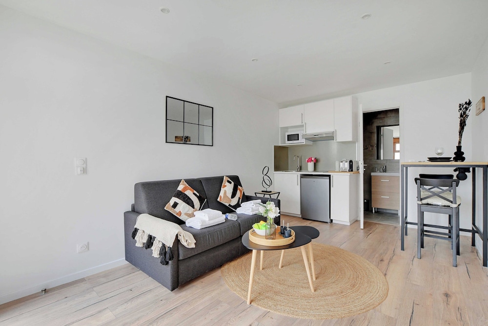 Apartment photo 1