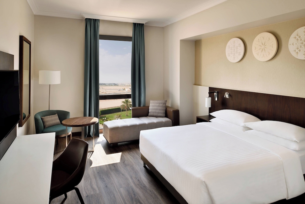 Deluxe Room, 1 King Bed - Photo 1