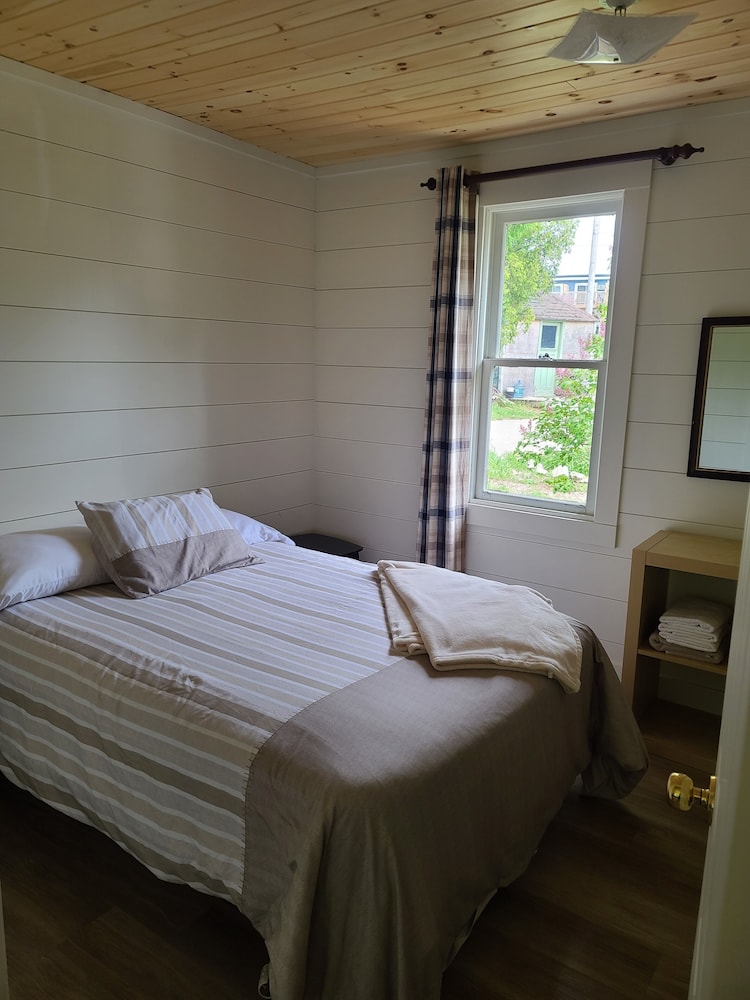 Basic Cottage photo 1