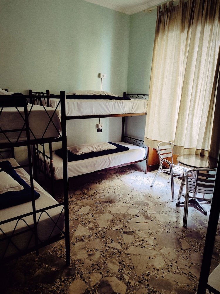 4 Single Bed Female Dorm with Private Bathroom