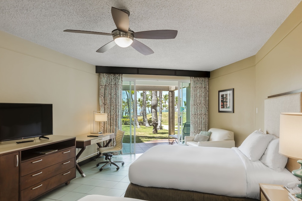 Oceanfront Patio Room with 1 King Bed - Photo 4