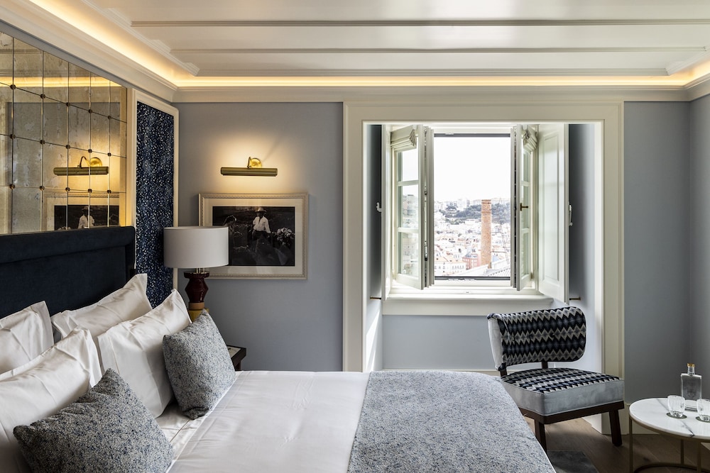 Deluxe Room - Photo 1