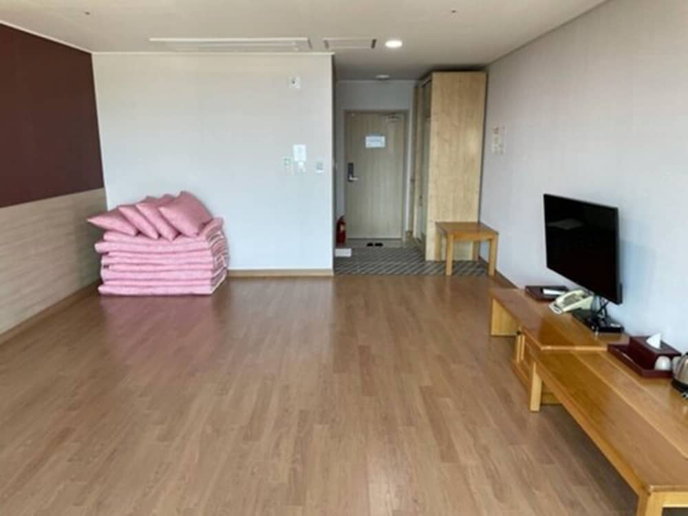 Traditional Room - Photo 2