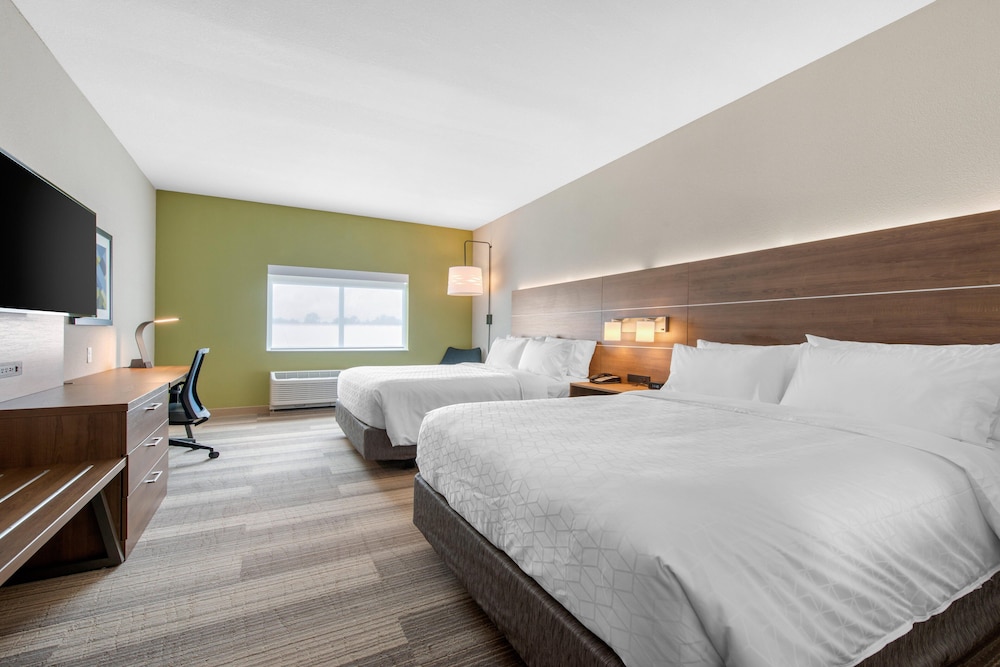 Standard Room, 2 Queen Beds, Accessible (Communication, Transfer Shower) photo 1