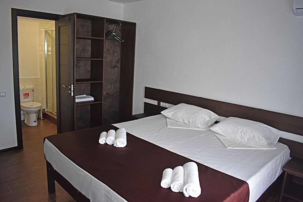 Basic Double Room photo 1