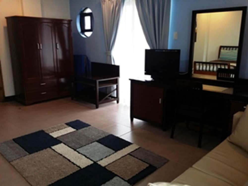 Deluxe Queen Room photo 3