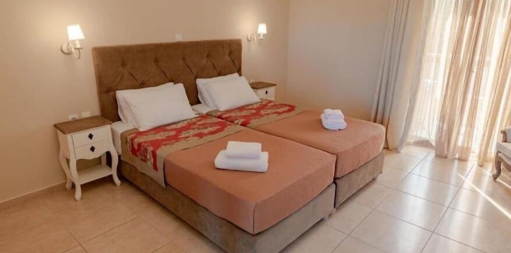 Costa Rossa Annex Double Room