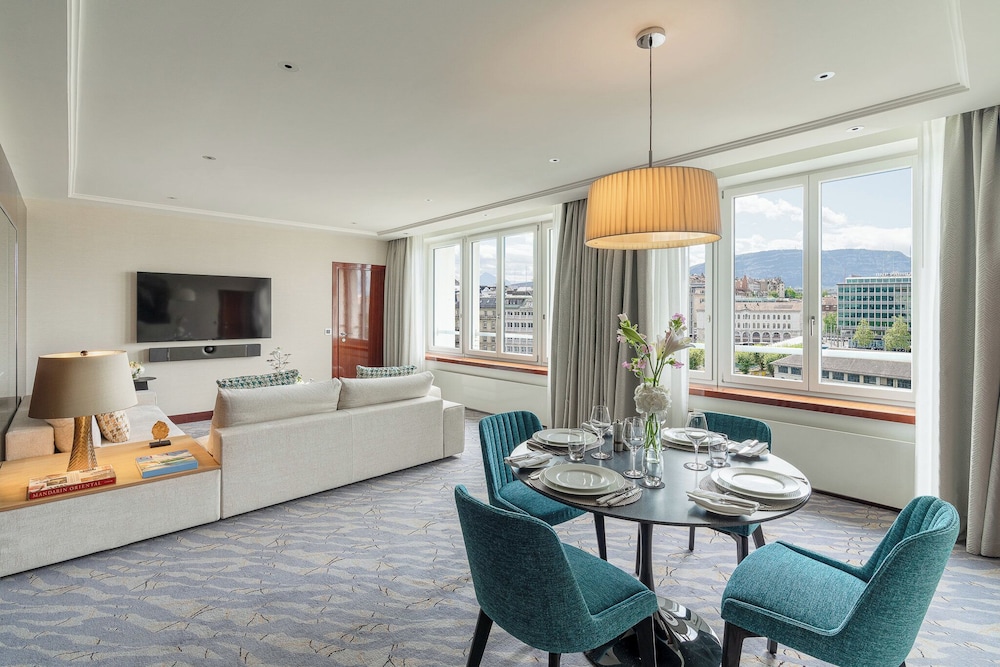 Suite (Non Smoking)