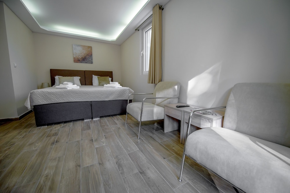 Deluxe Studio Suite photo 1