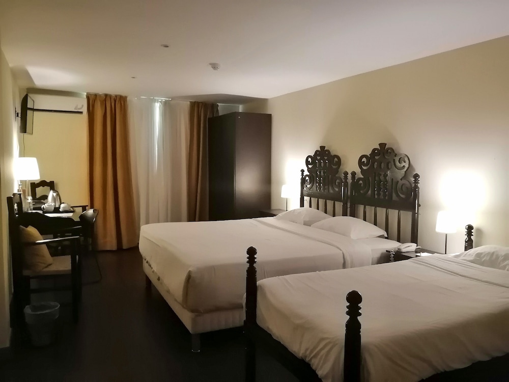 Standard Double Room - Photo 4
