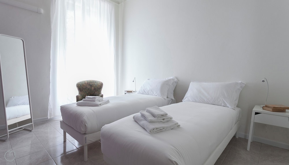 Apartment (2 Bedrooms)